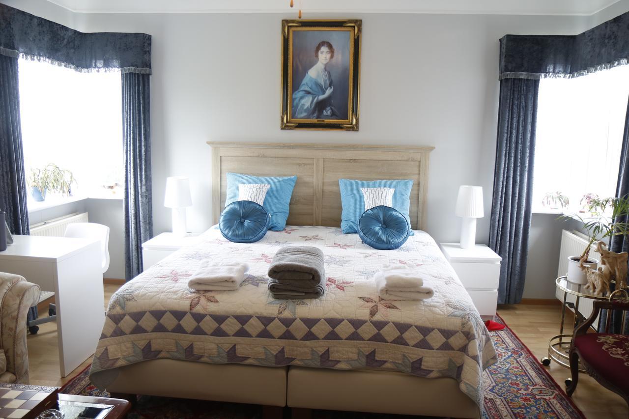 The Viking Country Club Guest House Hjalteyri Bagian luar foto