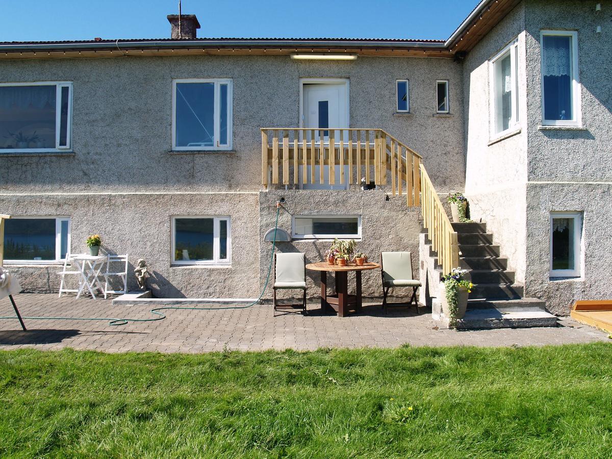 The Viking Country Club Guest House Hjalteyri Bagian luar foto