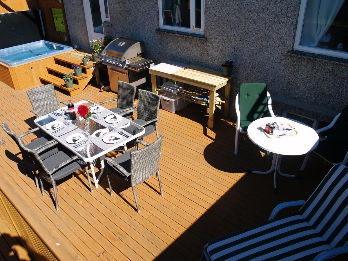 The Viking Country Club Guest House Hjalteyri Bagian luar foto
