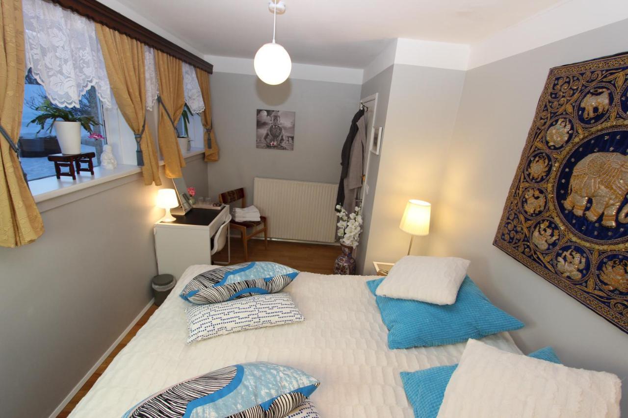 The Viking Country Club Guest House Hjalteyri Bagian luar foto